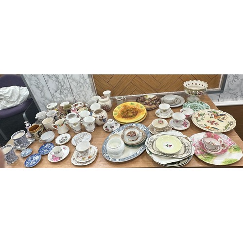 313A - Selection of pottery miscellaneous to include Royal Albert Lady Carlyle, Blossom Time, oriental piec... 