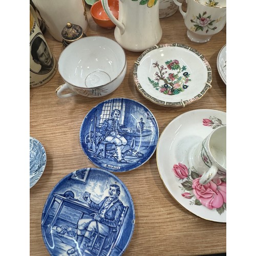 313A - Selection of pottery miscellaneous to include Royal Albert Lady Carlyle, Blossom Time, oriental piec... 