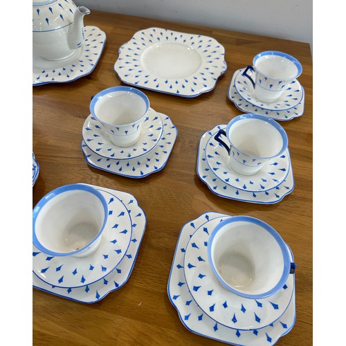 161 - Part Colclough Royal Vale tea service to include tea pot etc