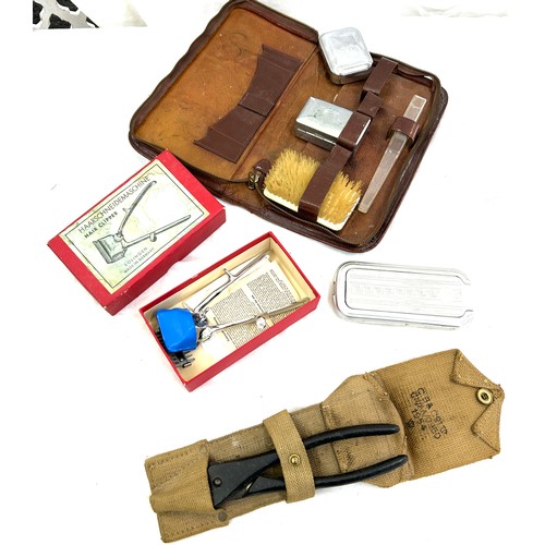 119 - Selection of collectable items includes Razor, Vintage tool etc