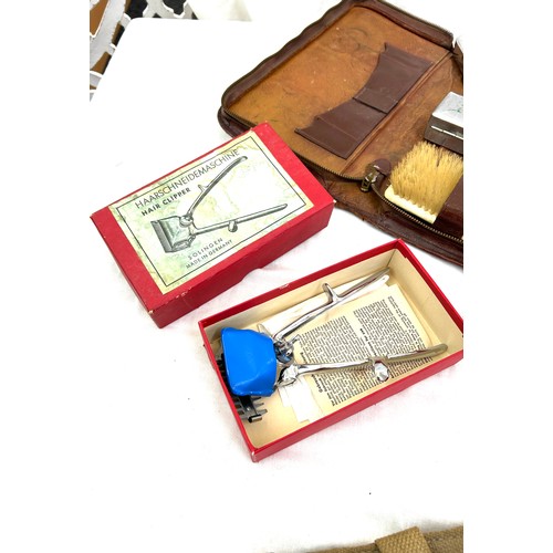 119 - Selection of collectable items includes Razor, Vintage tool etc