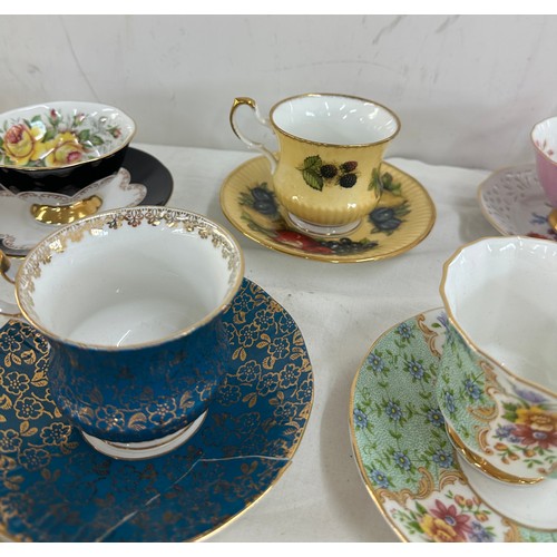 164 - Selection of single cup and saucers to include Royal Albert,  Crownford etc