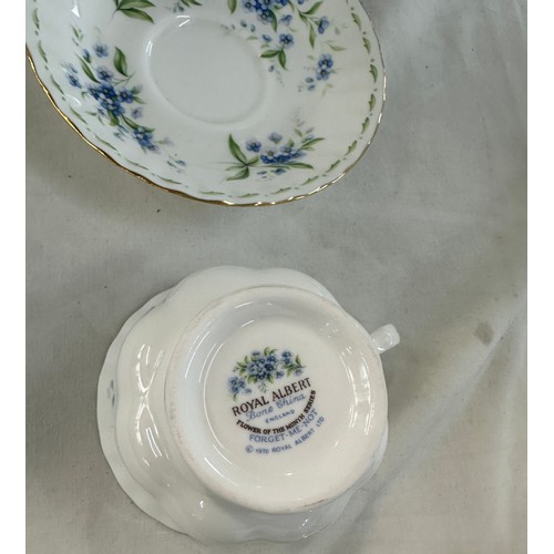 164 - Selection of single cup and saucers to include Royal Albert,  Crownford etc