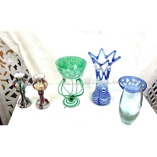 293 - Selection of coloured/ art glass includes vases, centre piece etc