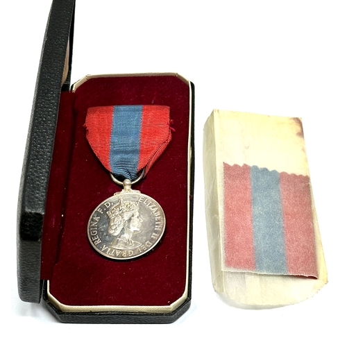 394 - Boxed ER.11 Imperial service medal