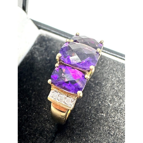 54 - 9ct gold diamond & amethyst ring 4.1g