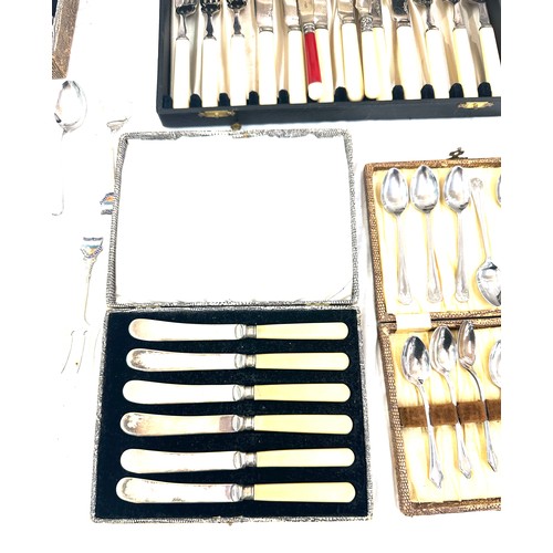 623 - Selection of cased vintage EPNS cutlery