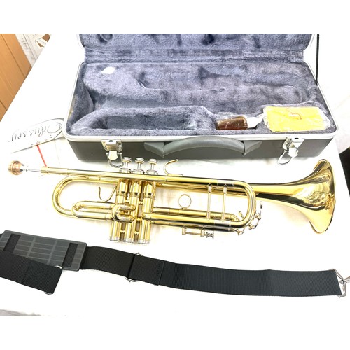 170 - Odyssey trumpet in velvet lined case