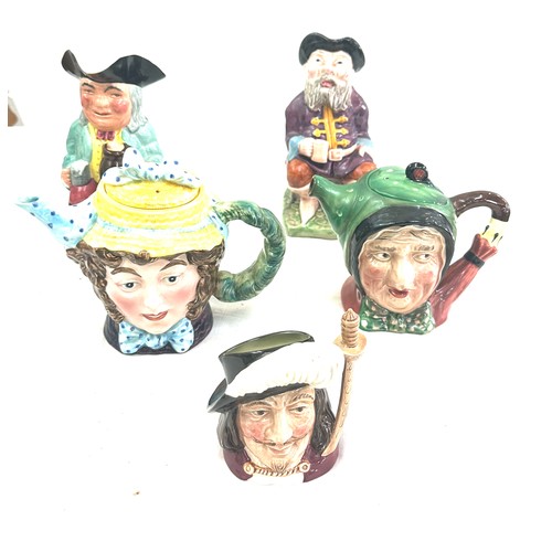 94 - Selection of vintage character jugs to include Doulton and three beswick tea pots