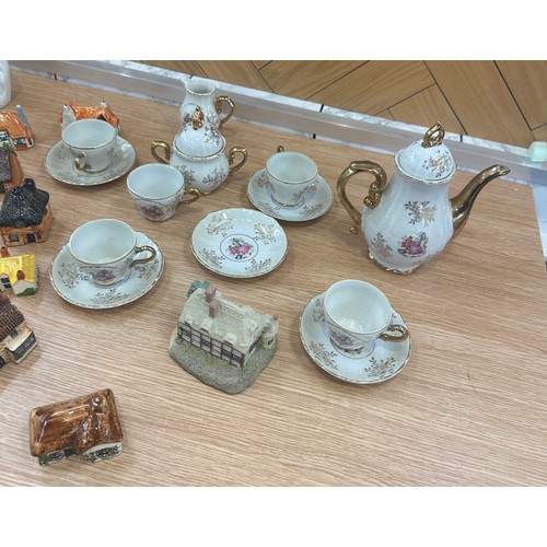 197 - Large selection of vintage miscellaneous items to include mini cottages, oriental etc