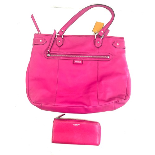 115 - Authentic Coach ladies pink hand bag and matching purse