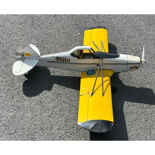 100A - Large plane size 25 engine with radio control