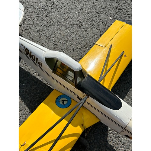 100A - Large plane size 25 engine with radio control