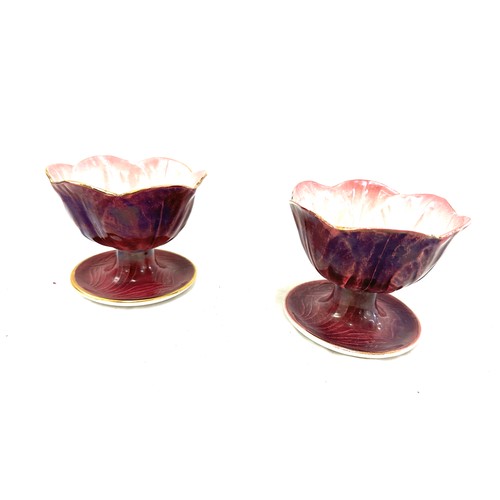 433 - Pair of Maling floral pottery pieces measures approx 3.5 inches tall