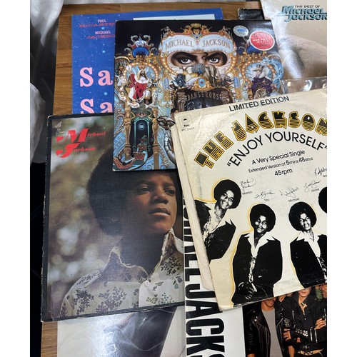 306 - Selection of vintage original Micheal Jackson records to include Thriller, Bad, Music and me etc