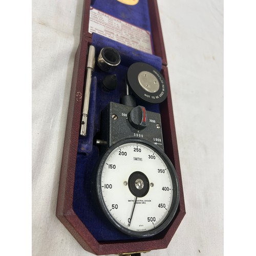 6 - Vintage Smiths ath7 Rev Counter Industrial Tachometer RPM Gauge in Case