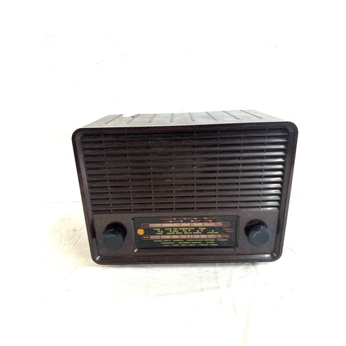 282 - Vintage retro Pye bakelite radio no 690255, untested