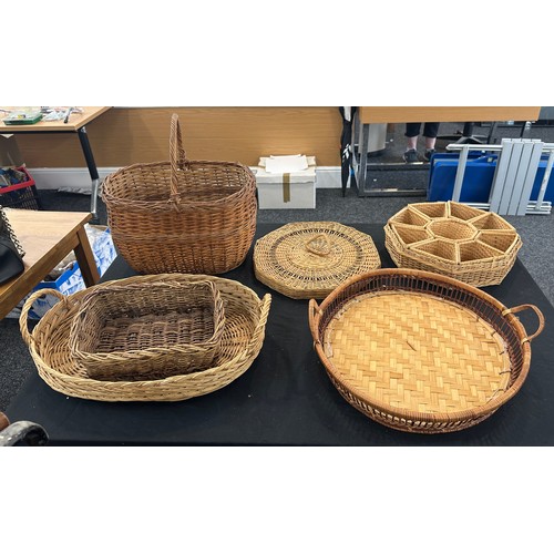 233 - Large selection of whicker baskets