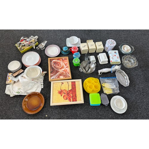 359 - Large selection of kitchenalia to include plates, cooking bowls, trays and some cutlery to include E... 