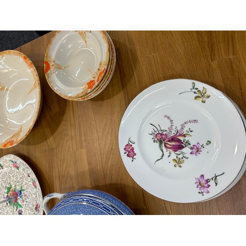 146 - Large selection of assorted pottery includes tureens, plates etc