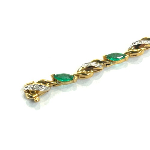 59 - 18ct Gold diamond and emerald bracelet, hallmarked, total weight 7.7grams 17cm length