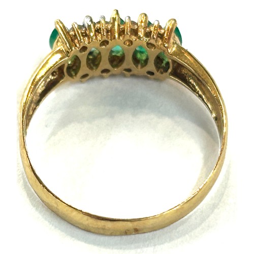 60 - 18ct gold diamond and emerald dress ring hallmarked ring size approximately S, 3.2grams