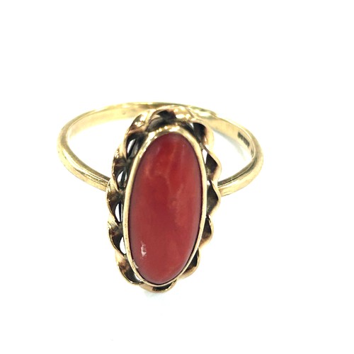 70 - Ladies 9ct gold coral set dress ring, total weight 3.6grams ring size u