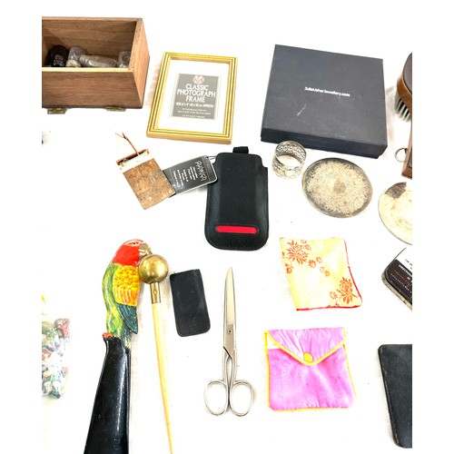 143 - Selection of collectable items includes brush, napkin ring, wooden items etc