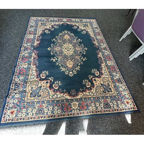 295 - Large lounge rug 180cm by 250cm, good condition