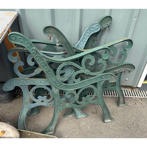 100F - 2 Pairs of cast iron bench ends