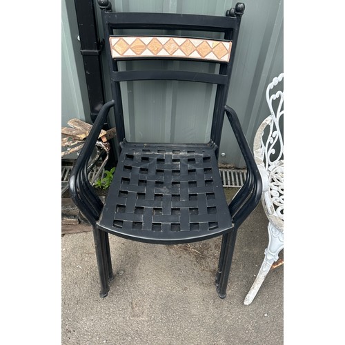 100K - 4 Stacking metal garden chairs