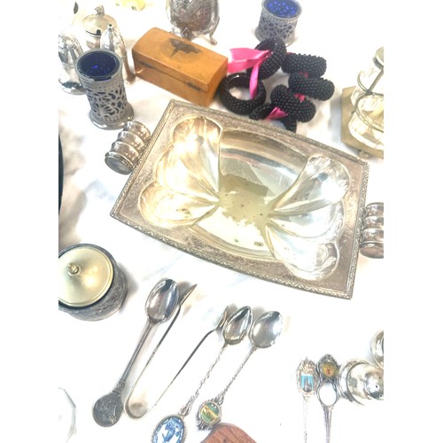 448 - Selection of cruet condiments and napkin rings