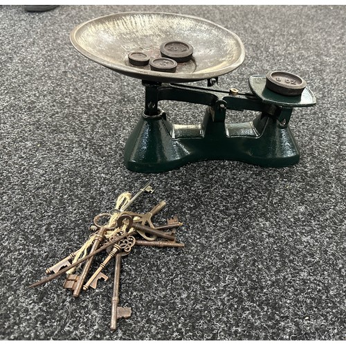 47 - Vintage iron scales and four weights and vintage keys