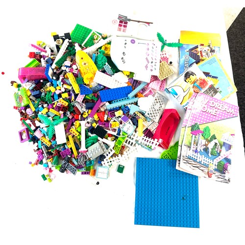 63 - Selection of building blocks and lego pieces