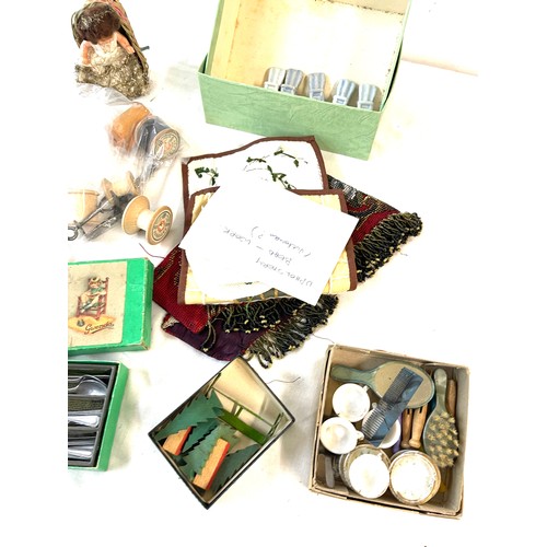 431 - Selection of collectable items includes miniature sewing machine etc