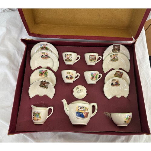 420 - Vintage Ellar Childs tea set in original box