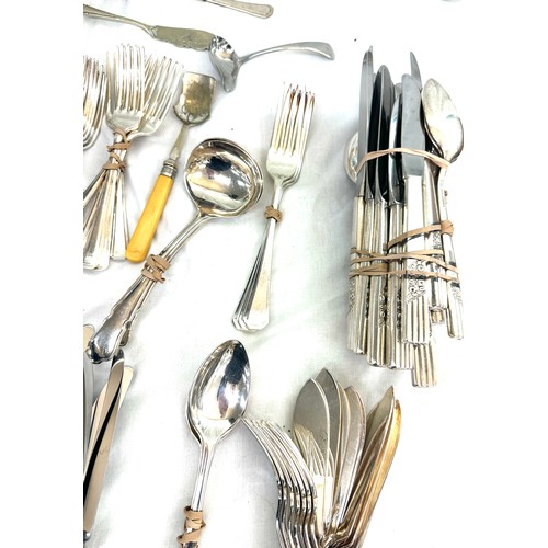 89 - Selection of cutlery to include EPNS, Arthur Price, stainless steel etc