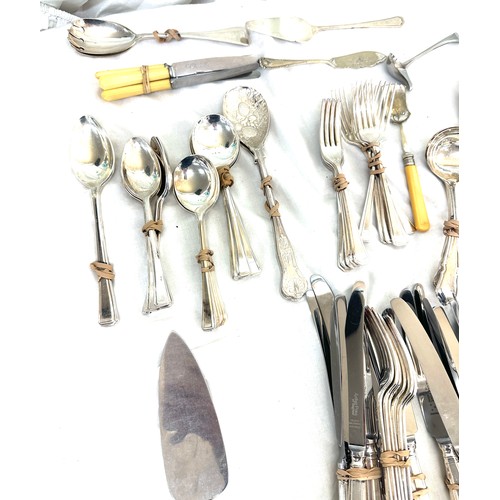 89 - Selection of cutlery to include EPNS, Arthur Price, stainless steel etc