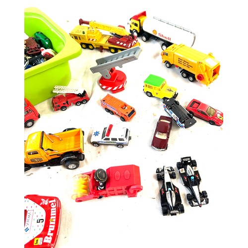 60 - Large selection of vintage and later cars includes Matchbox, Hot rods, shell tank, Hot Wheels etc