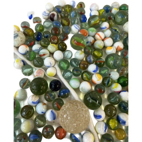 21 - Selection of vintage and later marbles