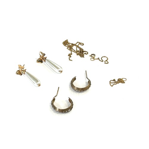 502 - Pair ladies 9ct gold drop earrings together with some 9ct scrap gold, total weight 2.8g