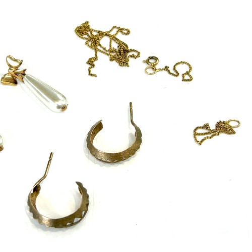 502 - Pair ladies 9ct gold drop earrings together with some 9ct scrap gold, total weight 2.8g