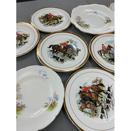 87 - Selection of hunting scene collectors plates