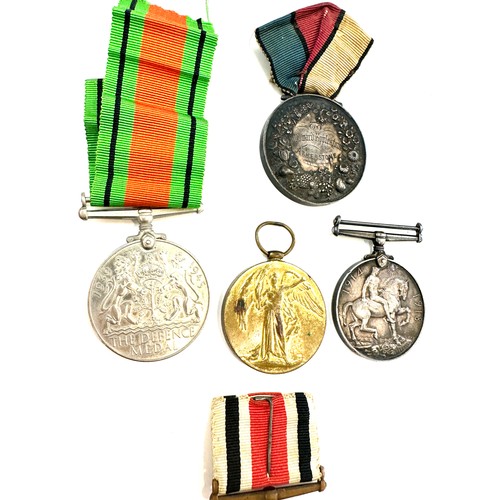 504 - Selection of WW1 and WW2 medals, named PTE. V.R. Vero. R.War.R and a silver silver successful medal