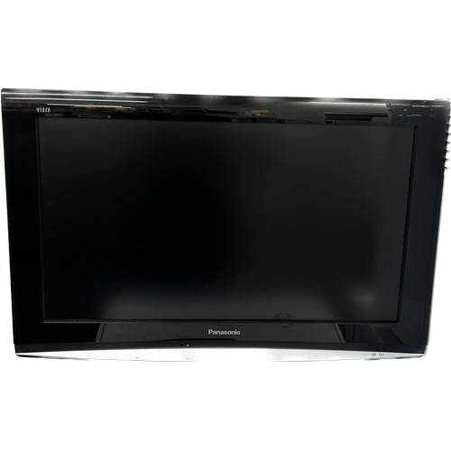 417 - Panasonic Viera model TX32LXD85 flatscreen TV with remote