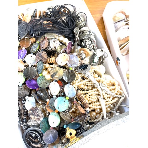 460 - 3 Trays of assorted costume jewellery includes pearls etc