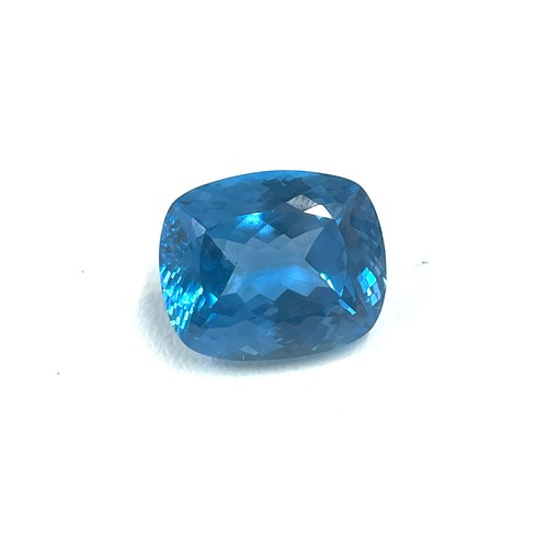 477 - Large topaz gem stone 17 x 15 mm