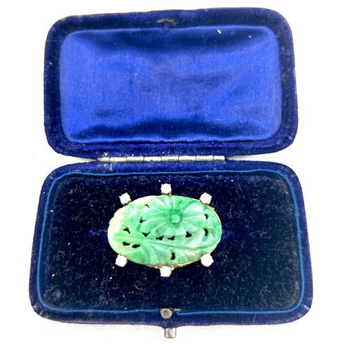 468 - Vintage Chinese Jade and diamond brooch set in unmarked gold, approximate weight 5.3g, approximate m... 