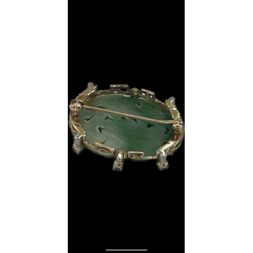 468 - Vintage Chinese Jade and diamond brooch set in unmarked gold, approximate weight 5.3g, approximate m... 