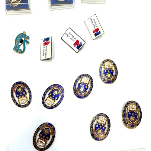 453 - Selection of assorted badges includes The Royal Collage of Nursing etc